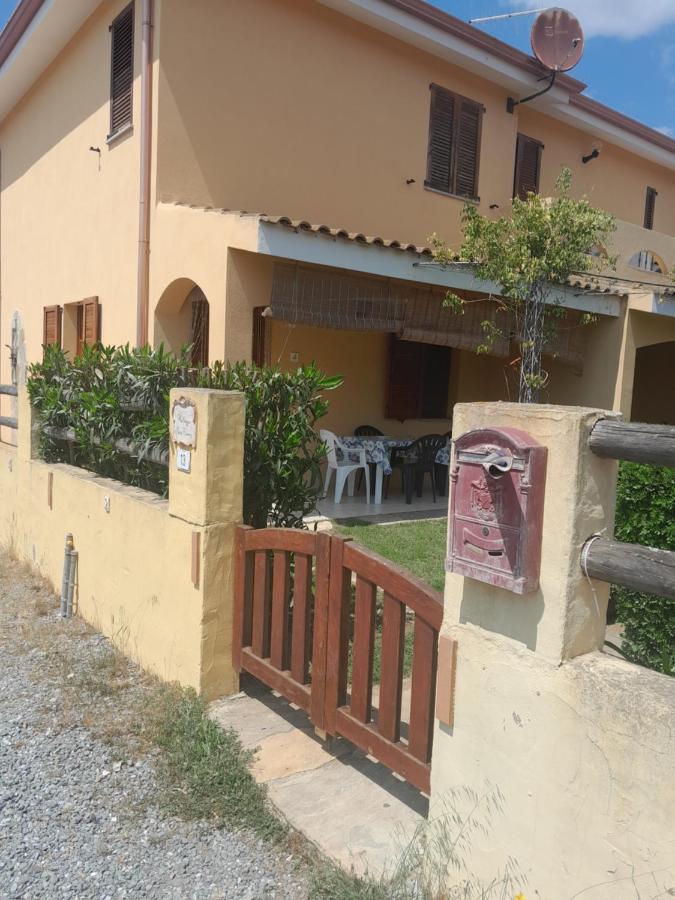Villa Su Due Livelli Super Accessoriata Sant'Anna Arresi Exterior photo